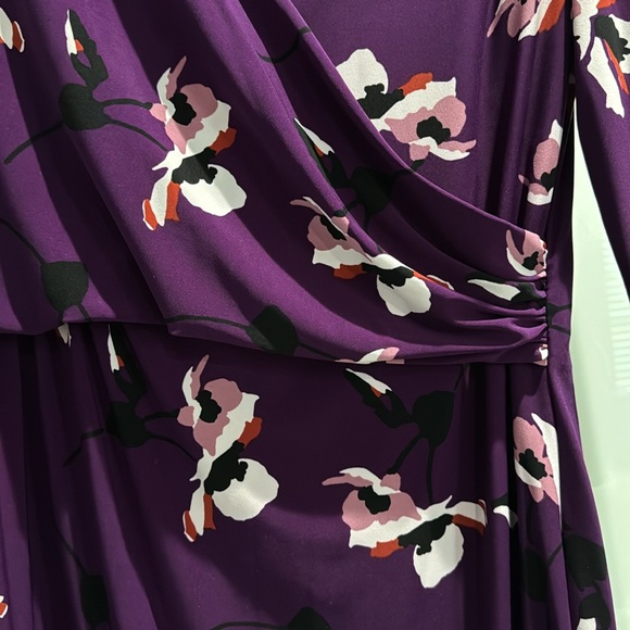 RALPH LAUREN DRESS SIZE 14 EUC COLOR PERFECT FOR FALL PURPLE WITH LILAC FLOWERS - Picture 3 of 4